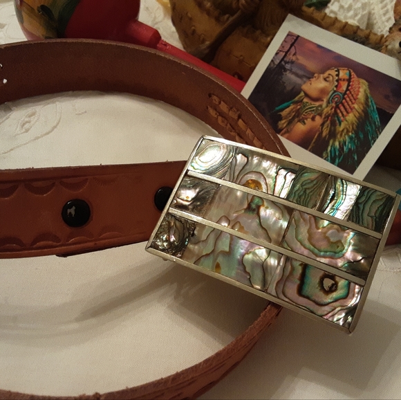 VINTAGE HANDTOOLED 28\